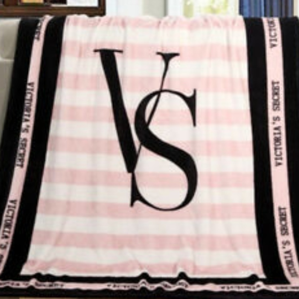 ❤❤❤vs blanket super cute ❤❤❤